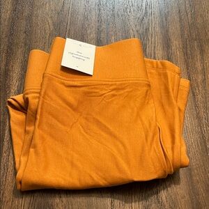NWT Lou and grey signature soft Leggings in golden Orange